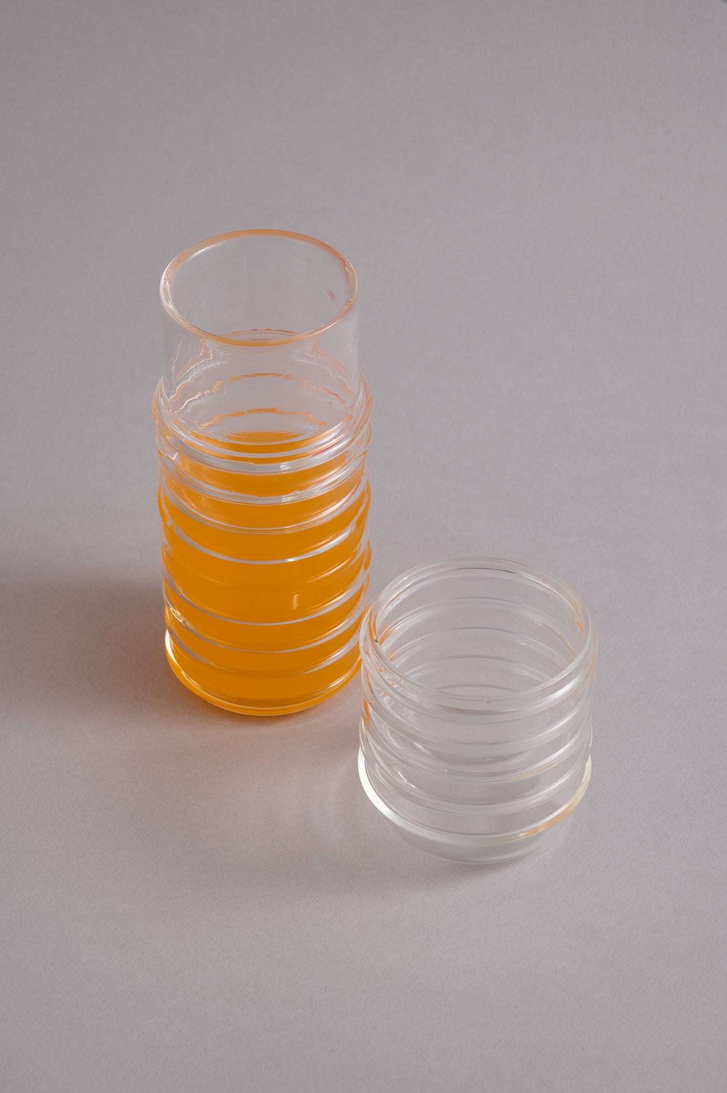 Lumo carafe
