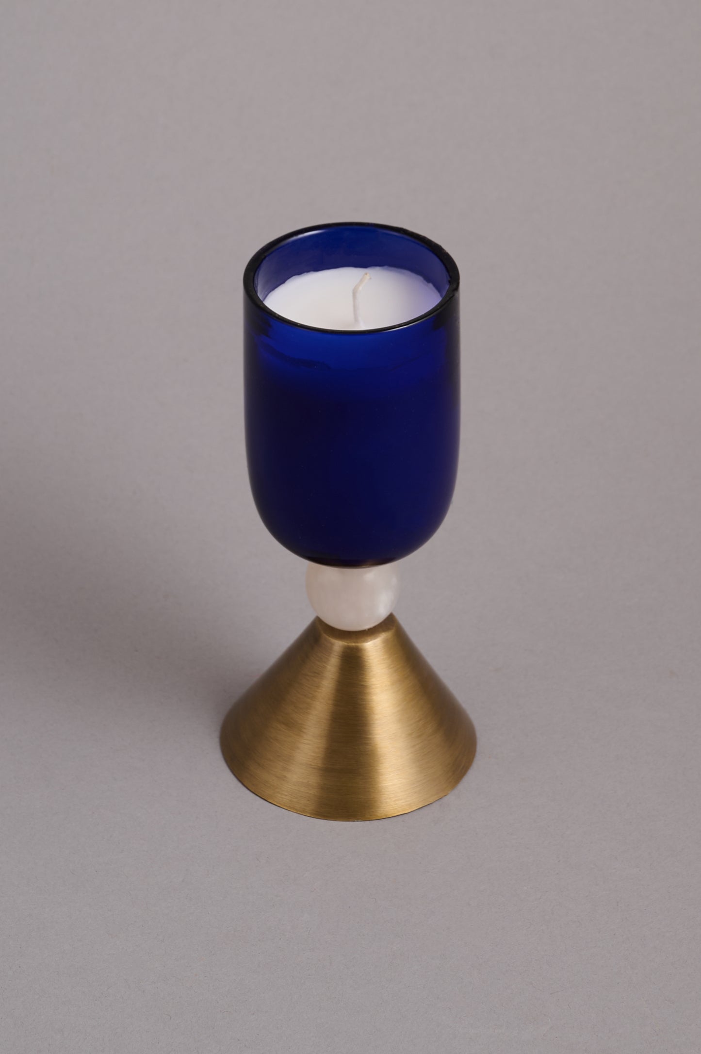 Neerav stem candle